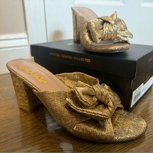 Lulus Dorothea gold lame bow heels